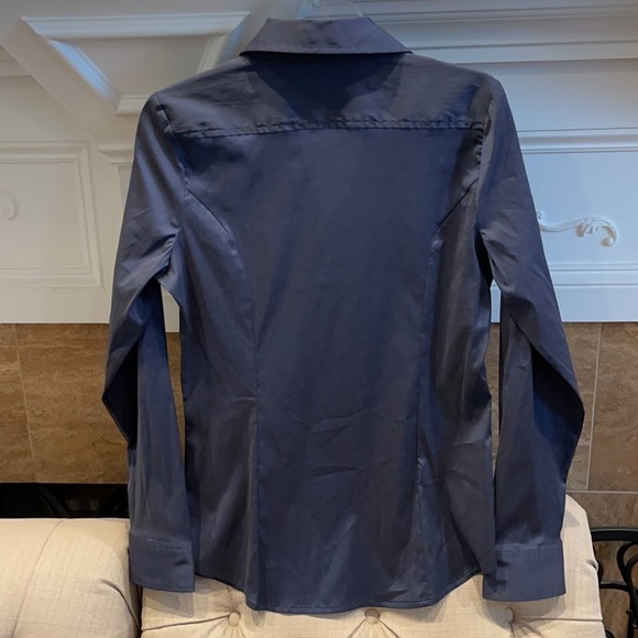 R:  EXPRESS Shirt Women Medium Elite Stretch Button Down Blue Shirt - Picture 4 of 7